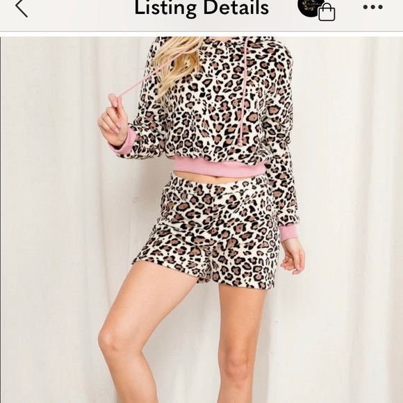 Lounge ware - Picture 3 of 3